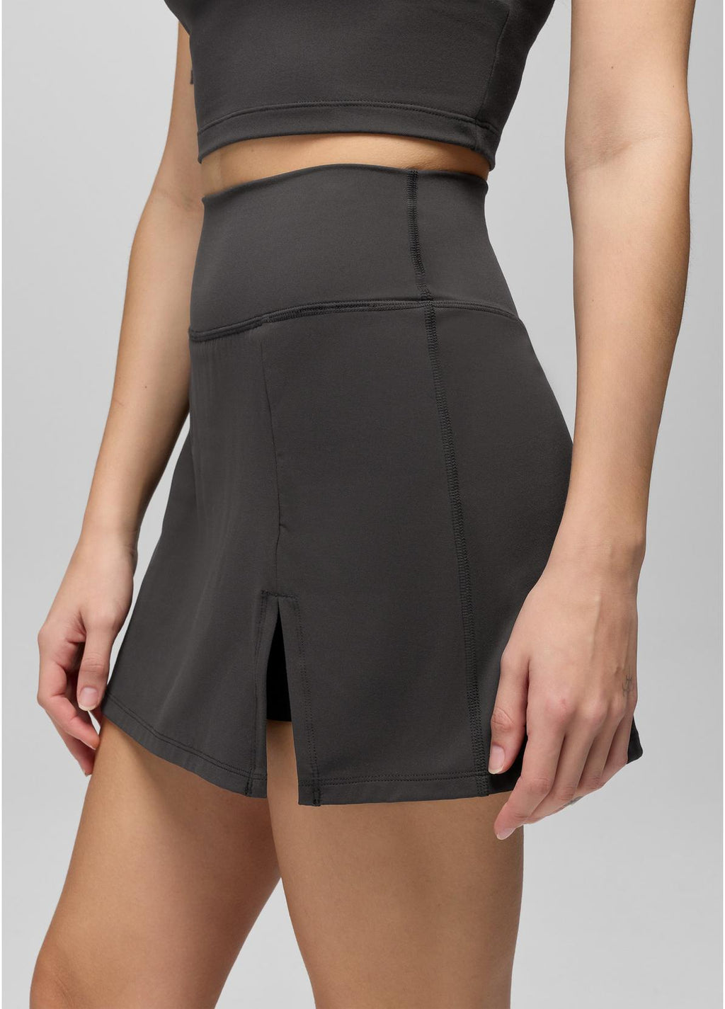 Luxara Skort - Fitted