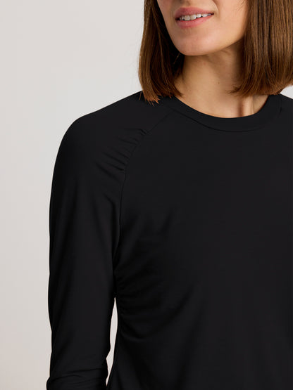 Elevate Lightweight Fitted Long Sleeve