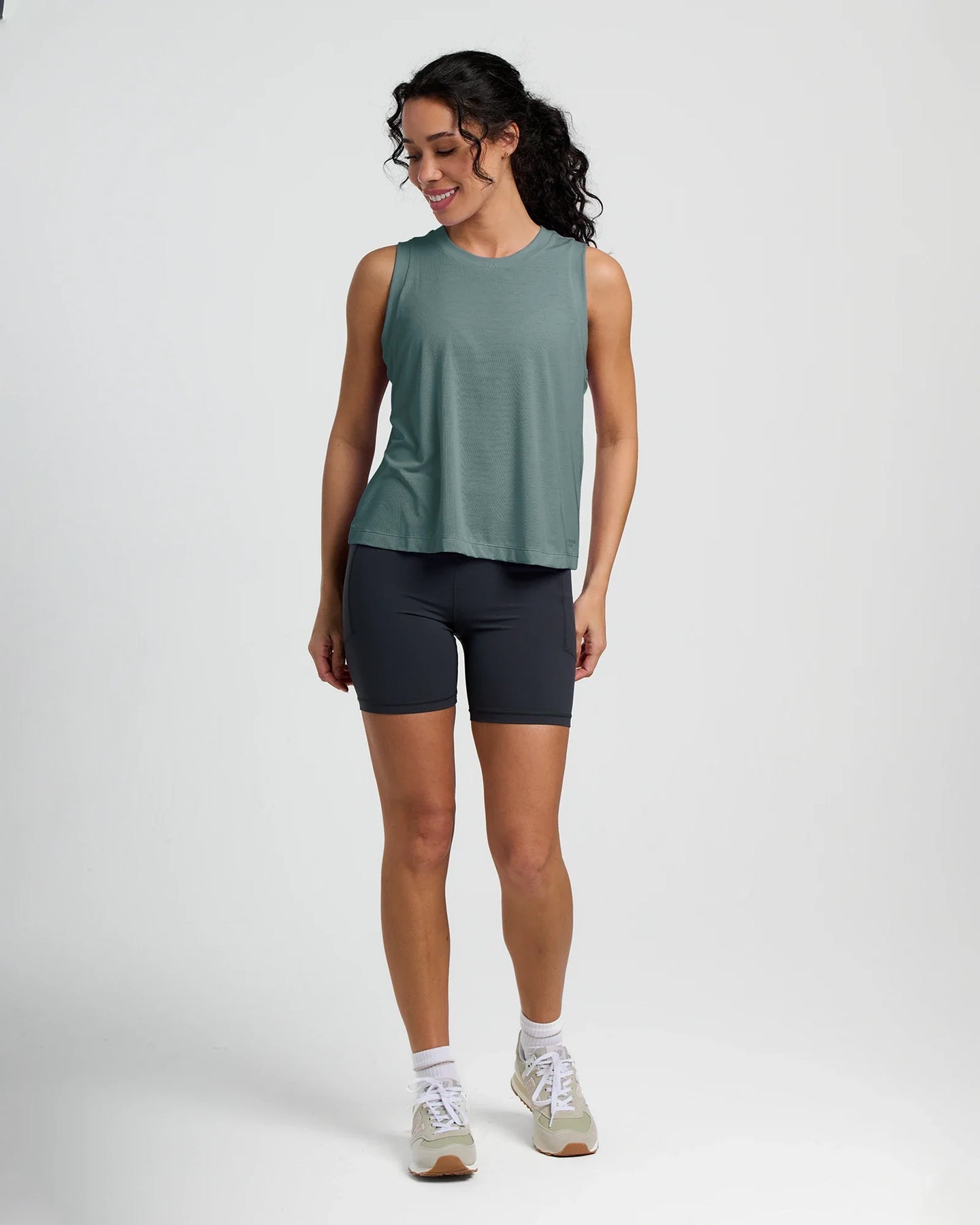 Elevate Lightweight Tank