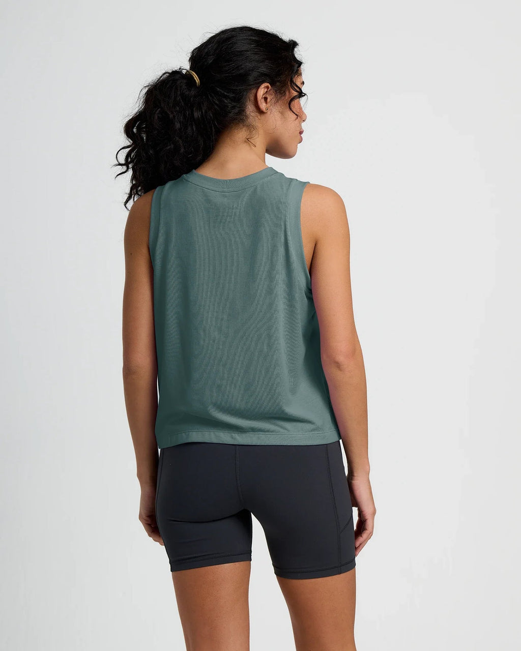 Elevate Lightweight Tank - Fitted
